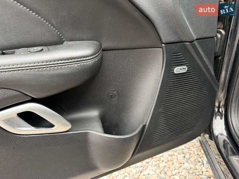 Купе Dodge Challenger 2016 в Полтаве