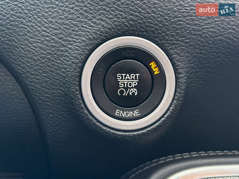 Купе Dodge Challenger 2016 в Киеве