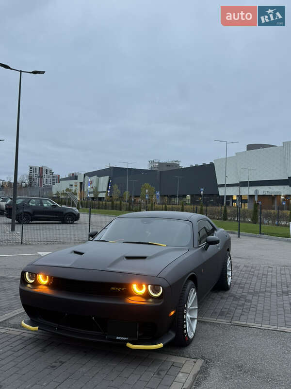Купе Dodge Challenger 2016 в Киеве