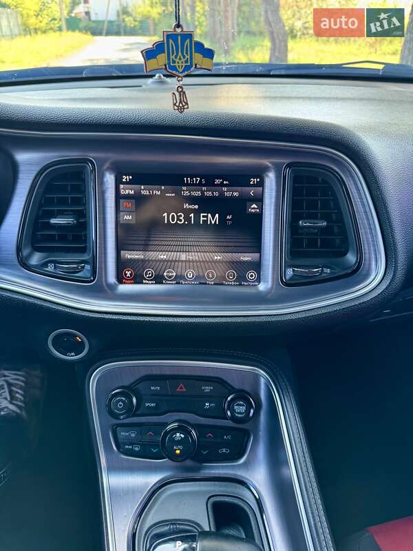 Купе Dodge Challenger 2017 в Киеве