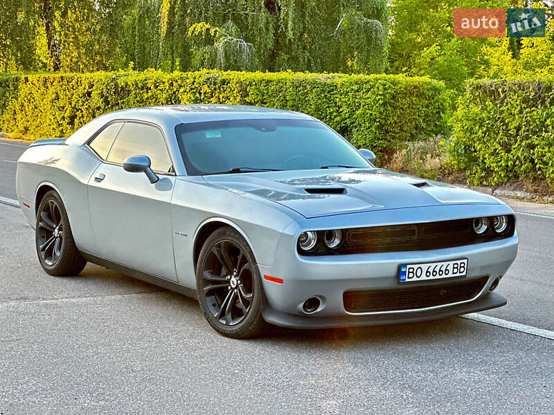 Купе Dodge Challenger 2021 в Києві