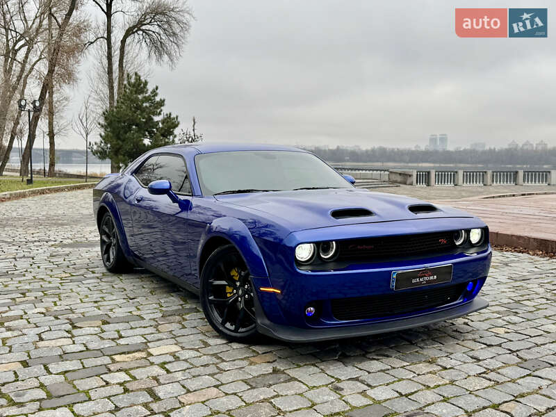 Купе Dodge Challenger 2020 в Киеве