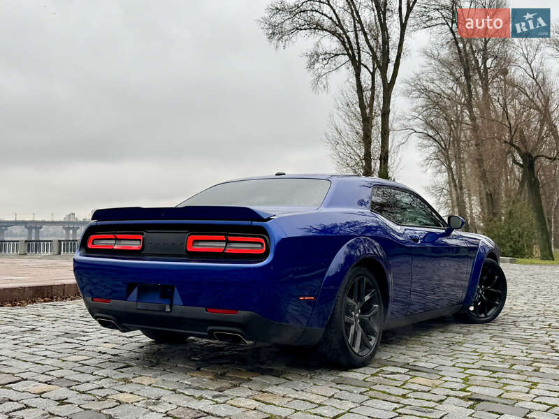 Купе Dodge Challenger 2020 в Киеве