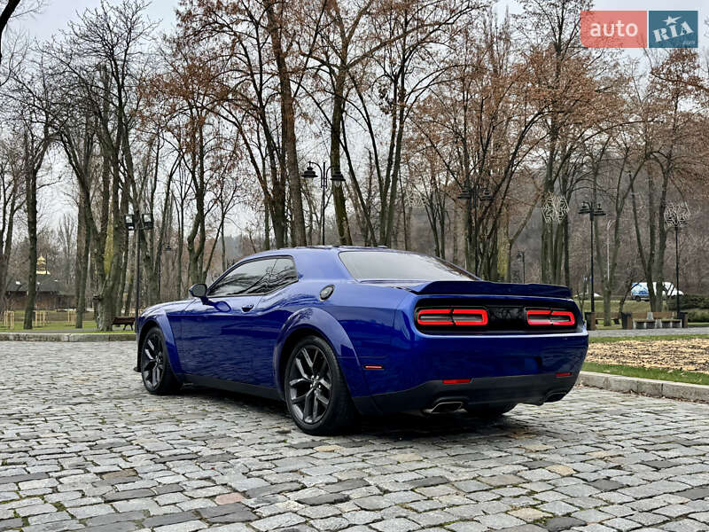 Купе Dodge Challenger 2020 в Киеве