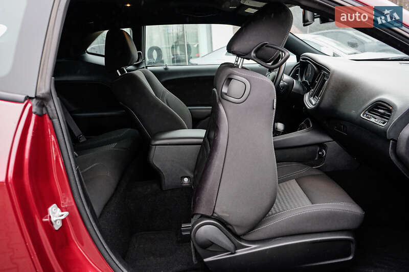 Купе Dodge Challenger 2019 в Житомире