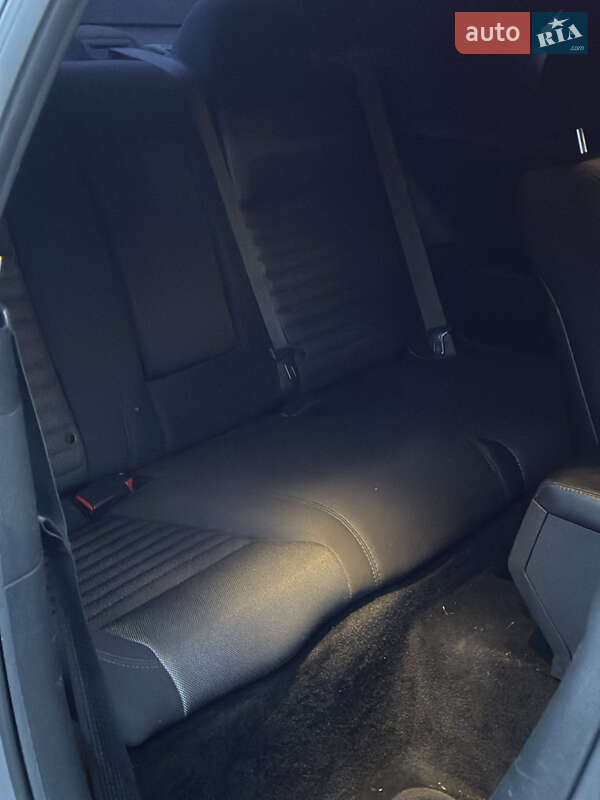 Купе Dodge Challenger 2014 в Харкові