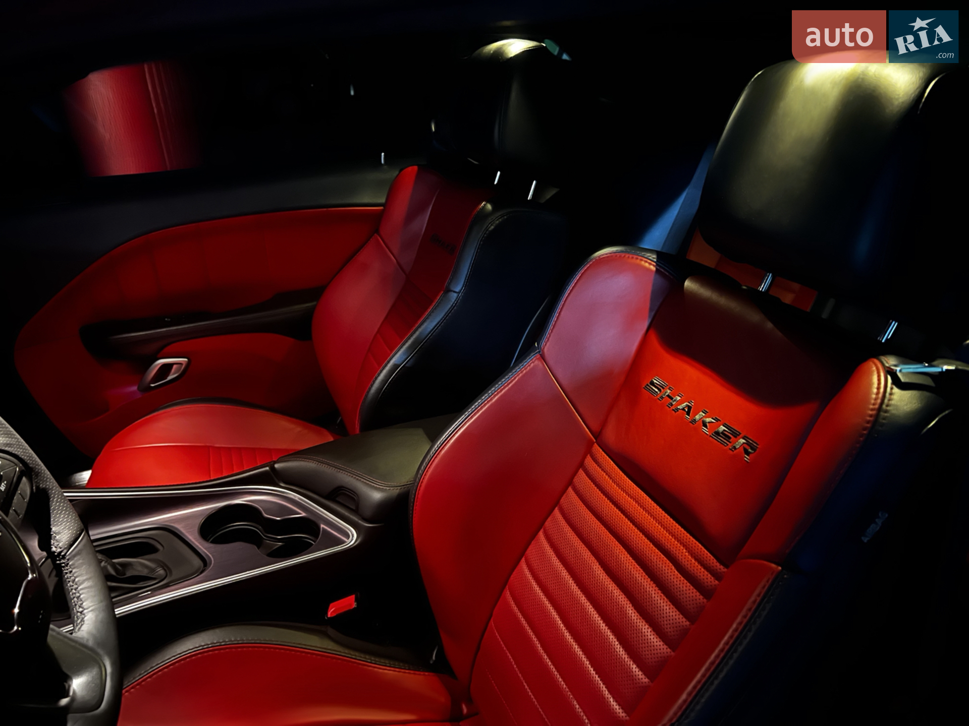 2015 Dodge Challenger - мініатюра 17