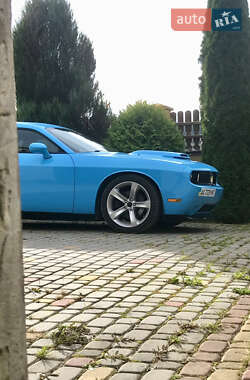 Купе Dodge Challenger 2012 в Львове