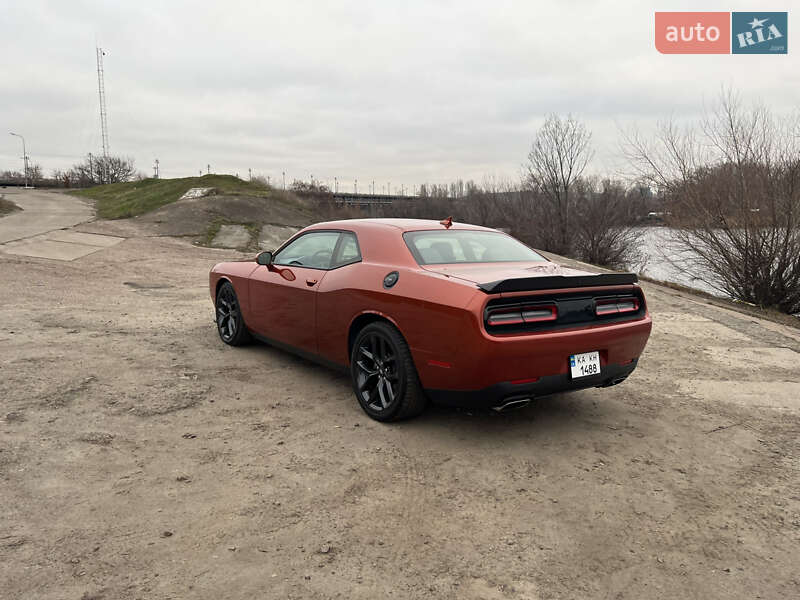 Купе Dodge Challenger 2022 в Киеве