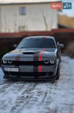 Купе Dodge Challenger 2018 в Черновцах
