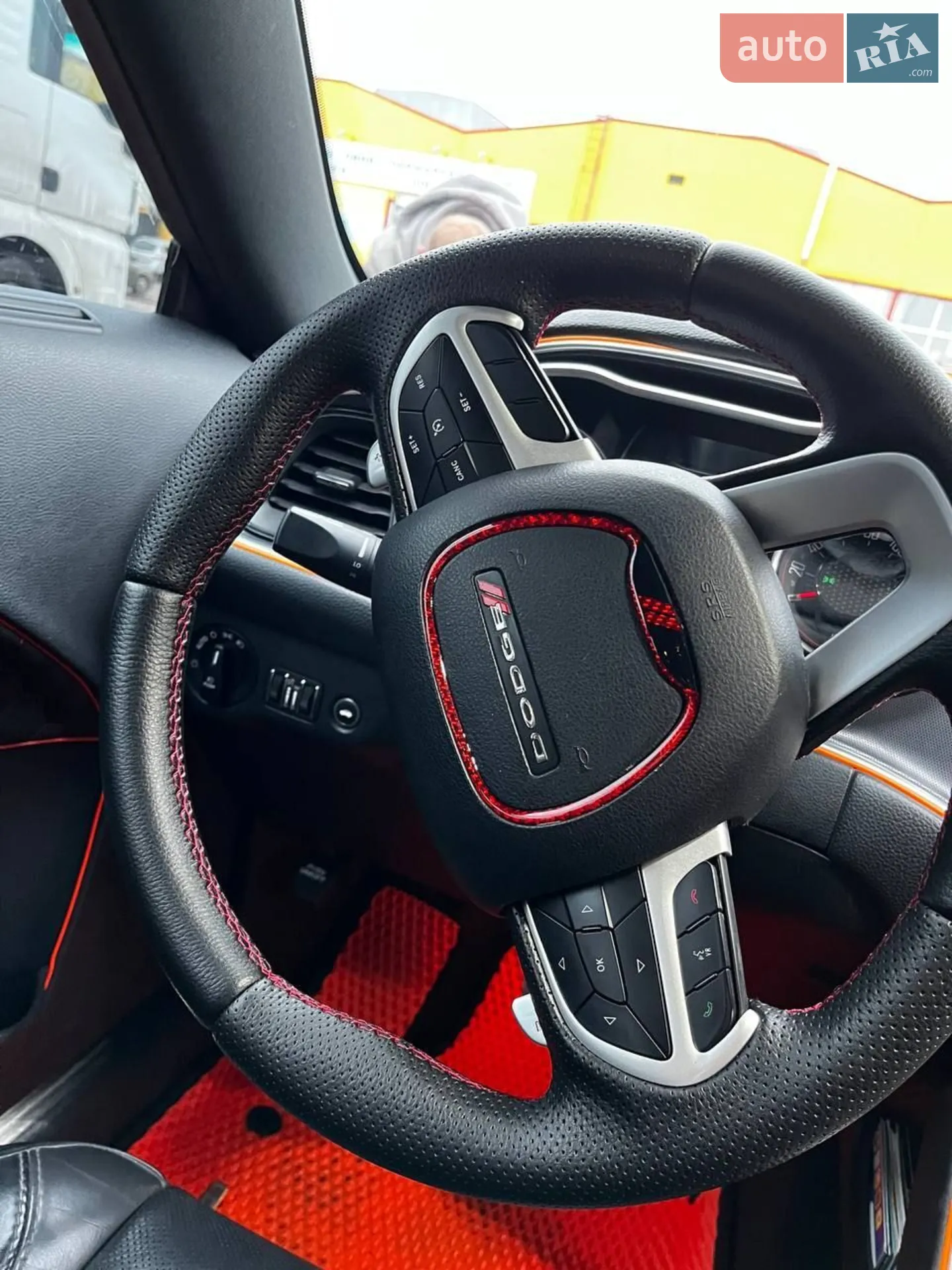 2017 Dodge Challenger - мініатюра 17