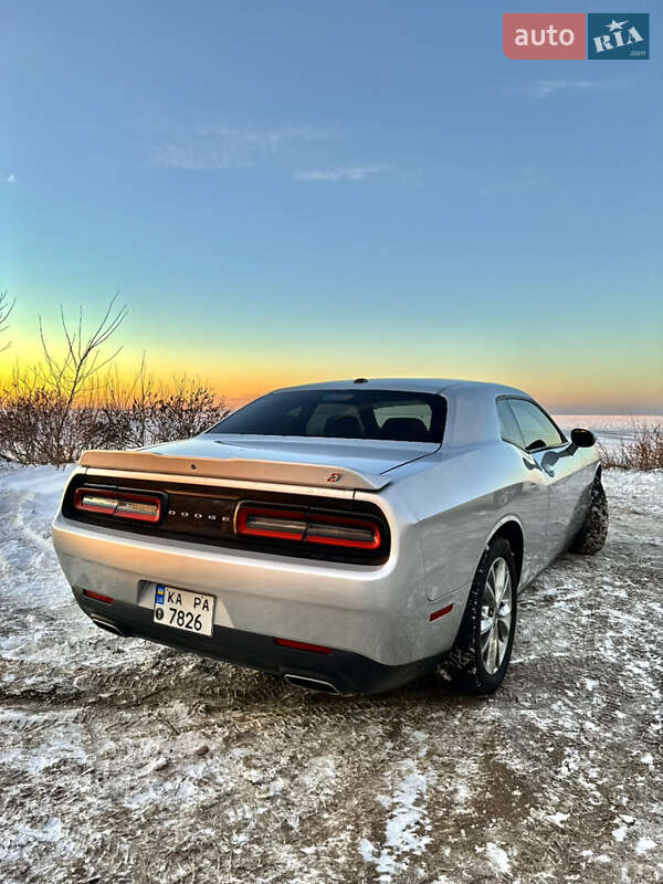 Купе Dodge Challenger 2021 в Киеве