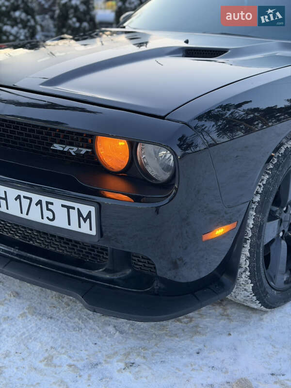 Купе Dodge Challenger 2014 в Киеве