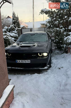 Купе Dodge Challenger 2015 в Киеве
