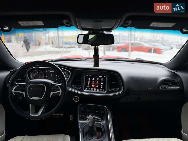 Купе Dodge Challenger 2016 в Киеве фото 23 Купе Dodge Challenger 2016 в Киеве