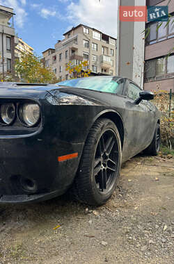 Купе Dodge Challenger 2014 в Измаиле