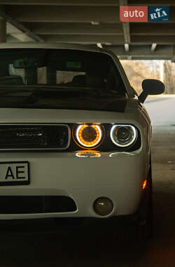 Купе Dodge Challenger 2011 в Каменском