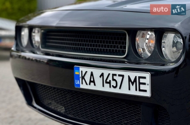 Купе Dodge Challenger 2013 в Одесі