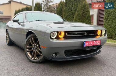 Купе Dodge Challenger 2017 в Києві