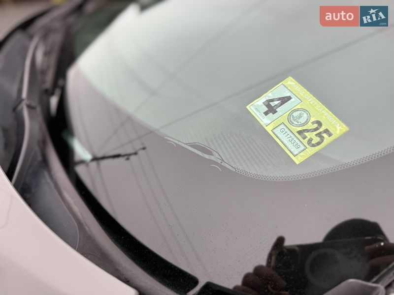 Купе Dodge Challenger 2017 в Киеве