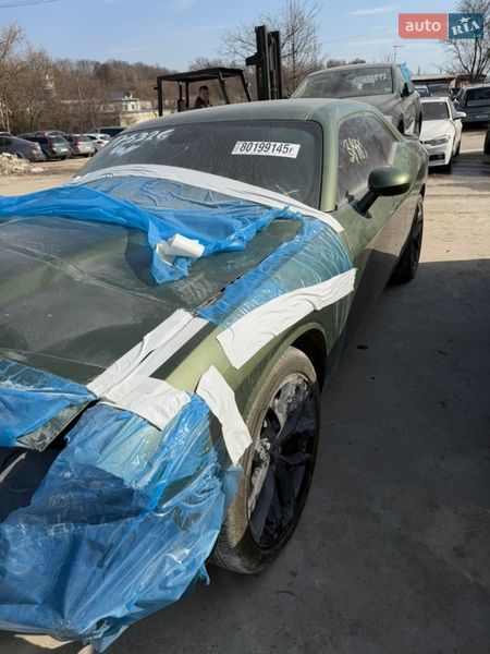 Купе Dodge Challenger 2022 в Львове