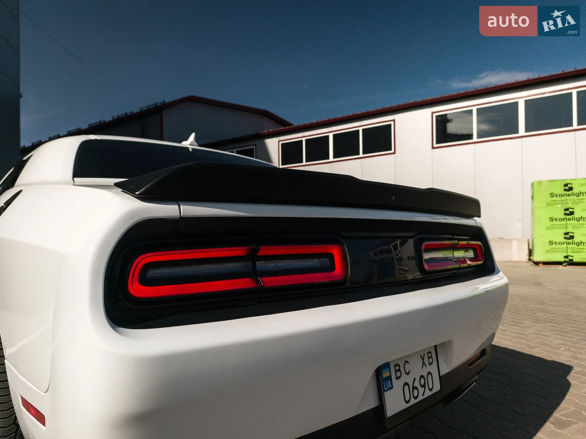 2021 Dodge Challenger - мініатюра 16