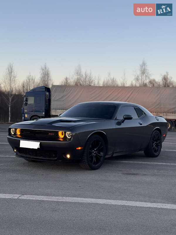 Купе Dodge Challenger 2017 в Киеве