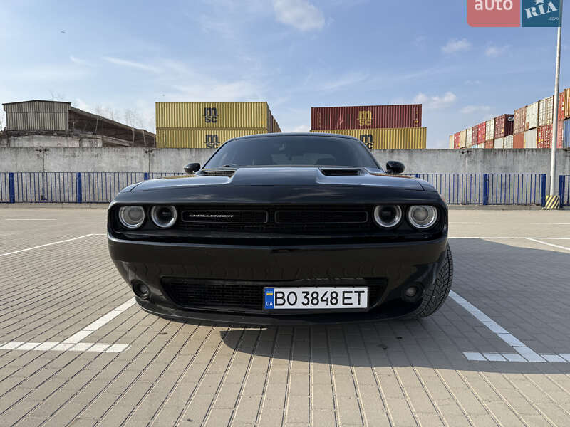 Dodge Challenger 2019