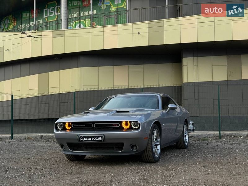 Купе Dodge Challenger 2018 в Києві фото 4 Купе Dodge Challenger 2018 в Києві