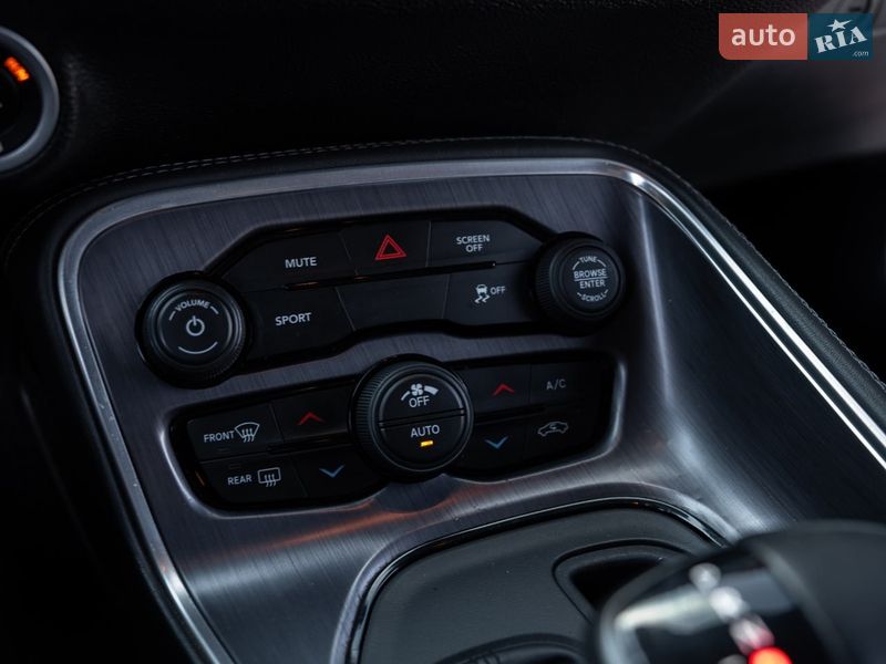 Купе Dodge Challenger 2017 в Дніпрі фото 31 Купе Dodge Challenger 2017 в Дніпрі