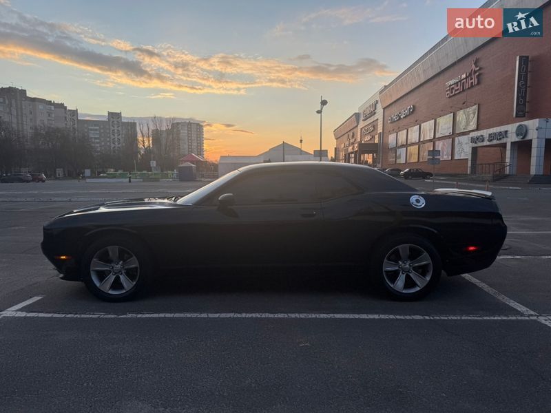 Купе Dodge Challenger 2019 в Броварах
