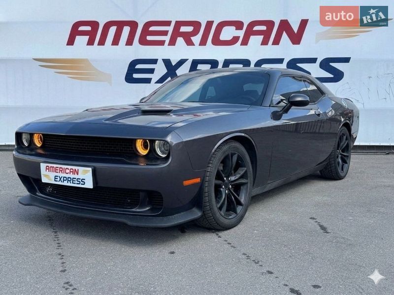 Купе Dodge Challenger 2016 в Киеве фото 4 Купе Dodge Challenger 2016 в Киеве