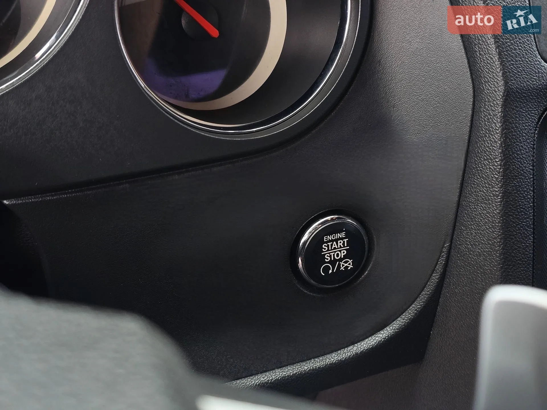 2014 Dodge Challenger - мініатюра 40