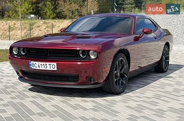 Купе Dodge Challenger 2019 в Львові