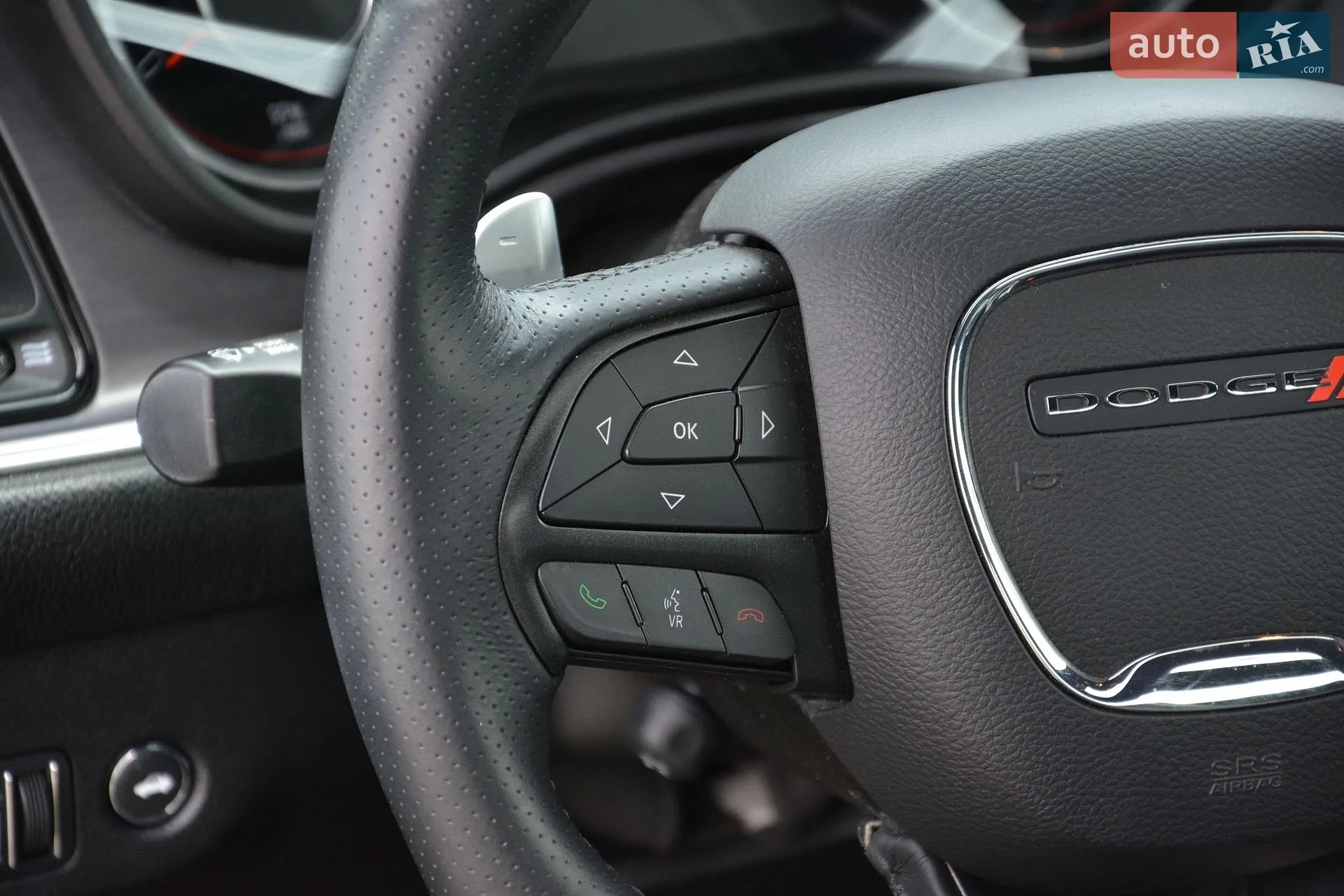 2015 Dodge Challenger - мініатюра 34