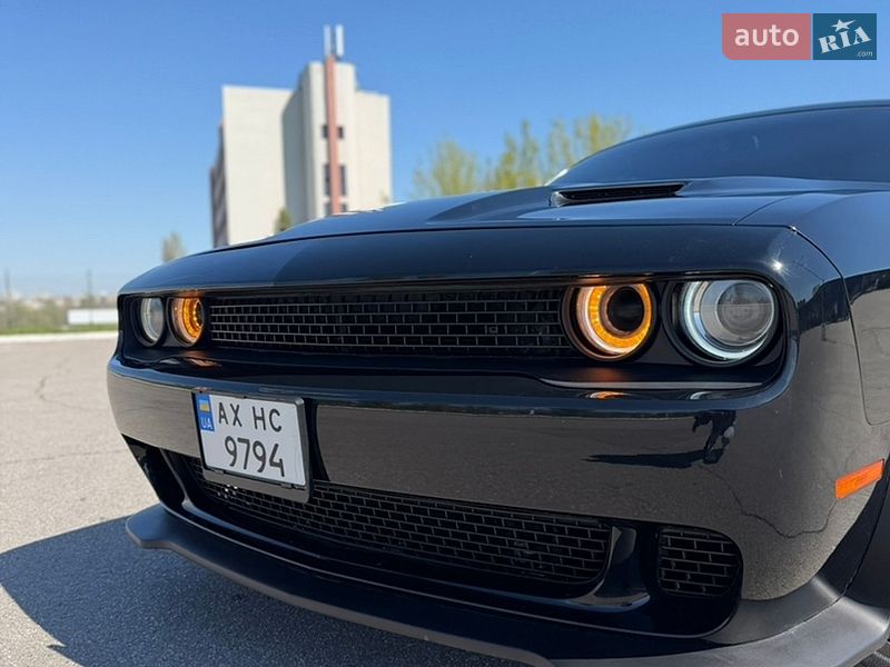 Купе Dodge Challenger 2018 в Харкові
