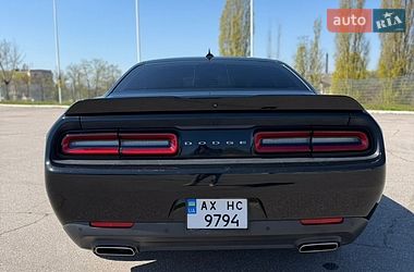 Купе Dodge Challenger 2018 в Харкові