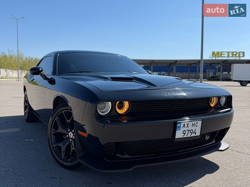 Купе Dodge Challenger 2018 в Харкові