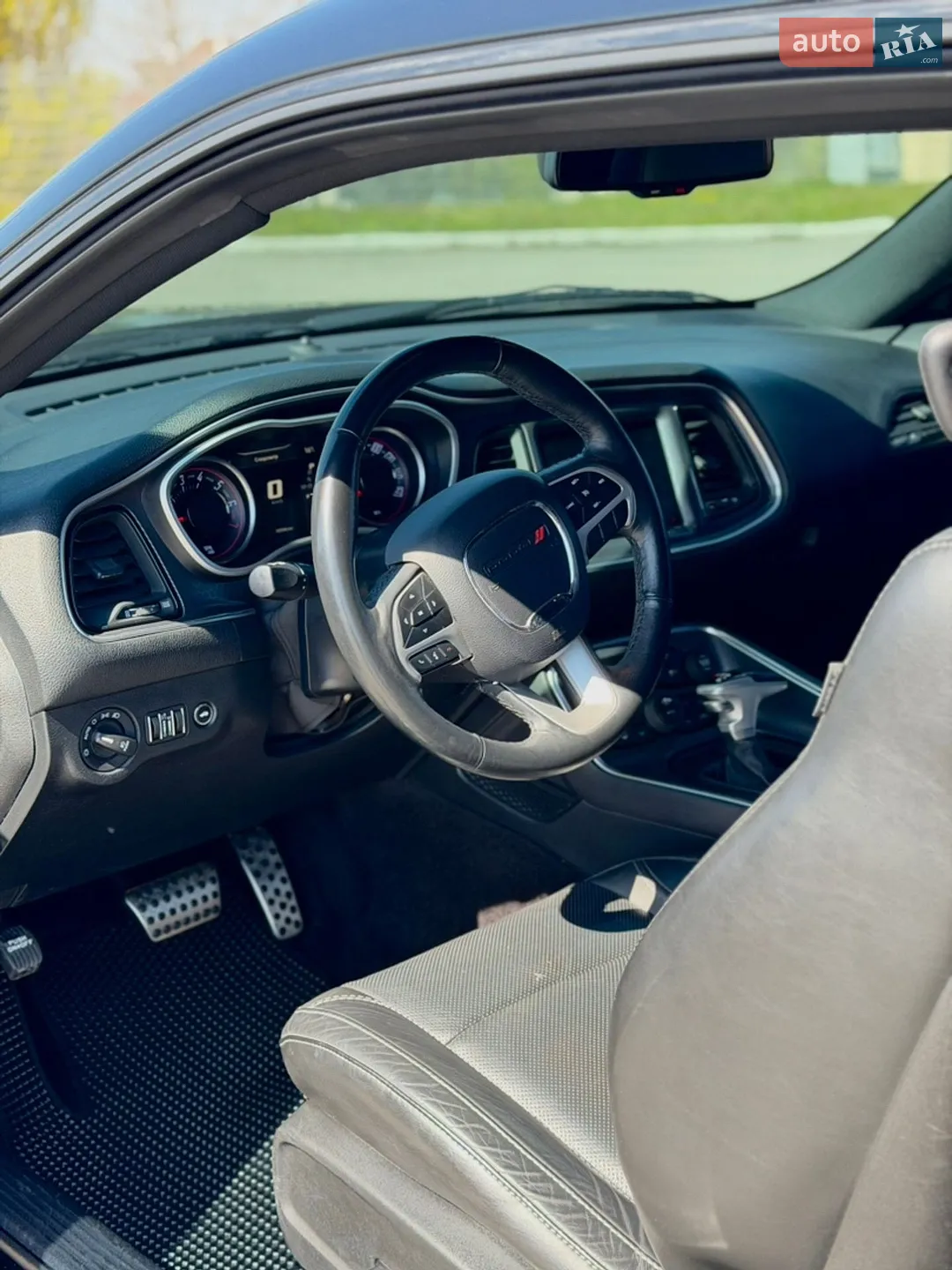 2018 Dodge Challenger - мініатюра 18