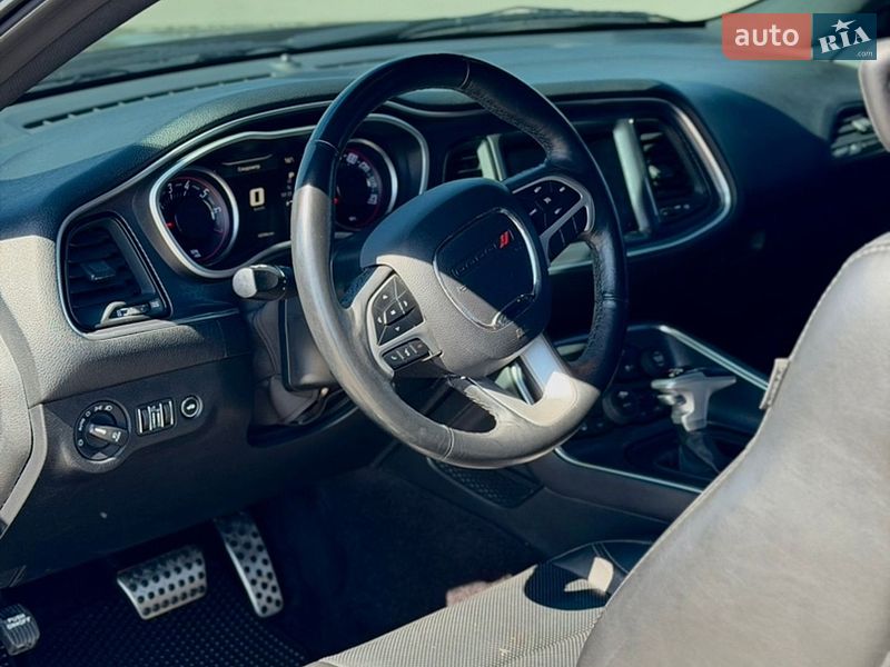 Купе Dodge Challenger 2018 в Харкові
