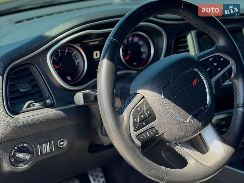 Купе Dodge Challenger 2018 в Харкові