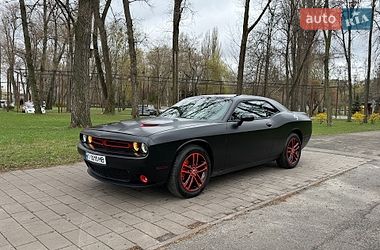 Купе Dodge Challenger 2017 в Киеве