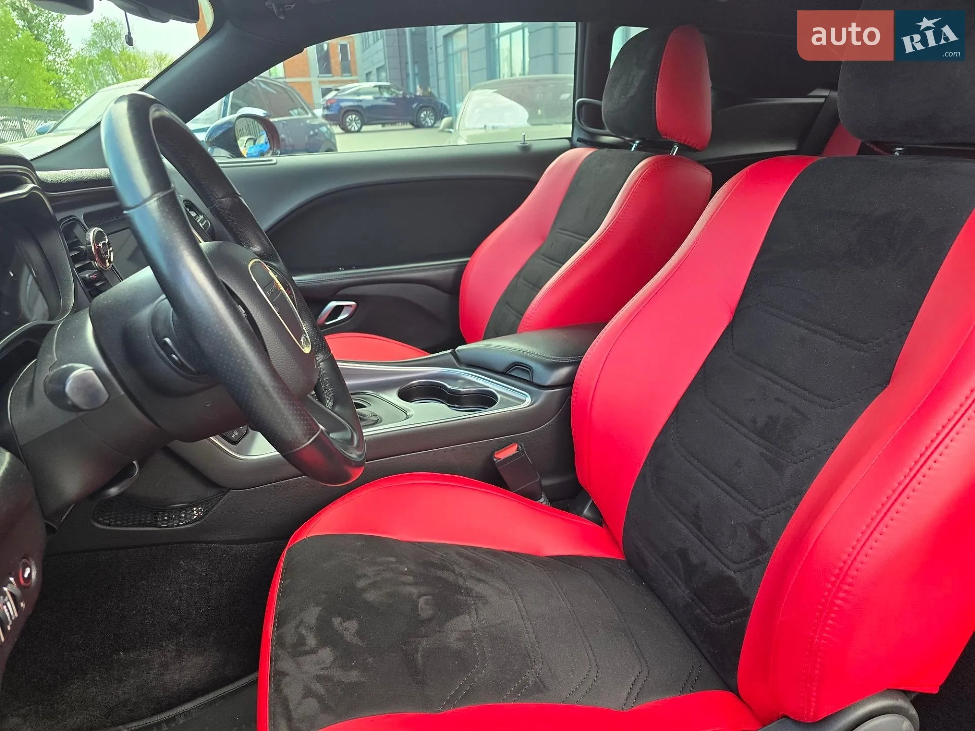 2018 Dodge Challenger - мініатюра 12