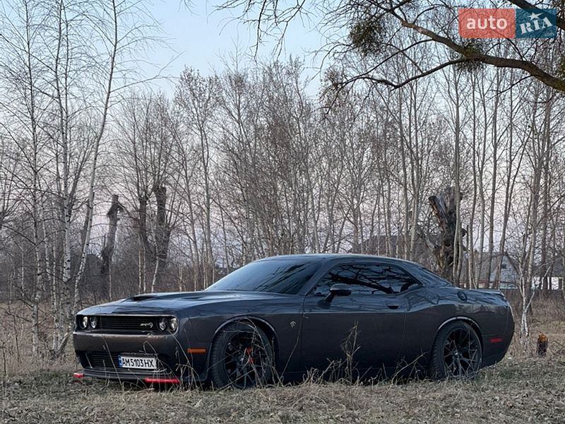 Купе Dodge Challenger 2018 в Житомирі фото 40 Купе Dodge Challenger 2018 в Житомирі