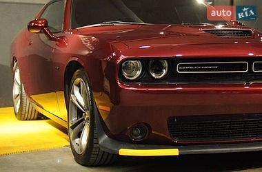 Купе Dodge Challenger 2021 в Львове