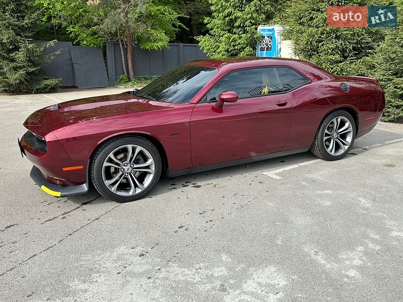 Купе Dodge Challenger 2021 в Львові