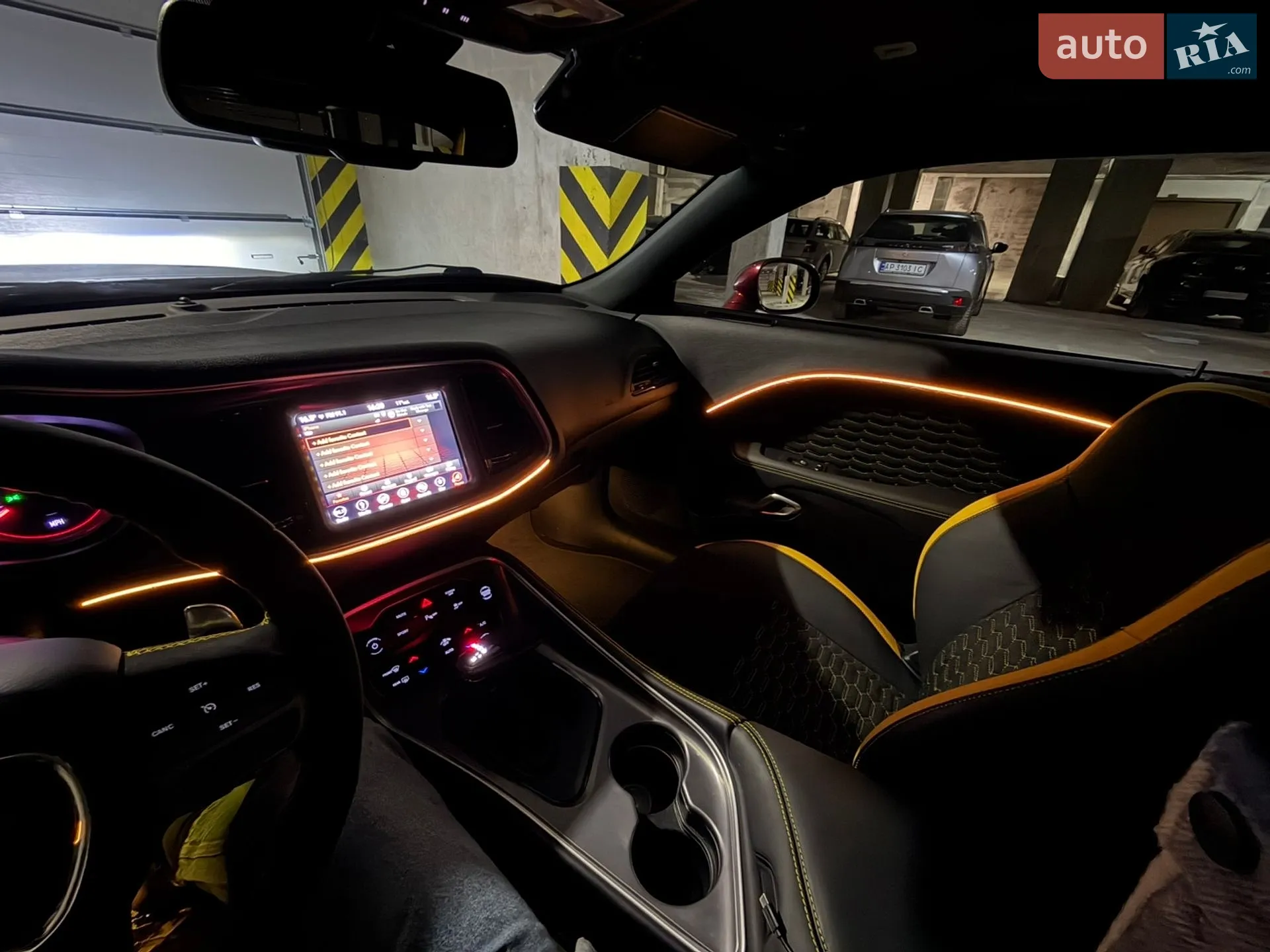 2021 Dodge Challenger - мініатюра 20