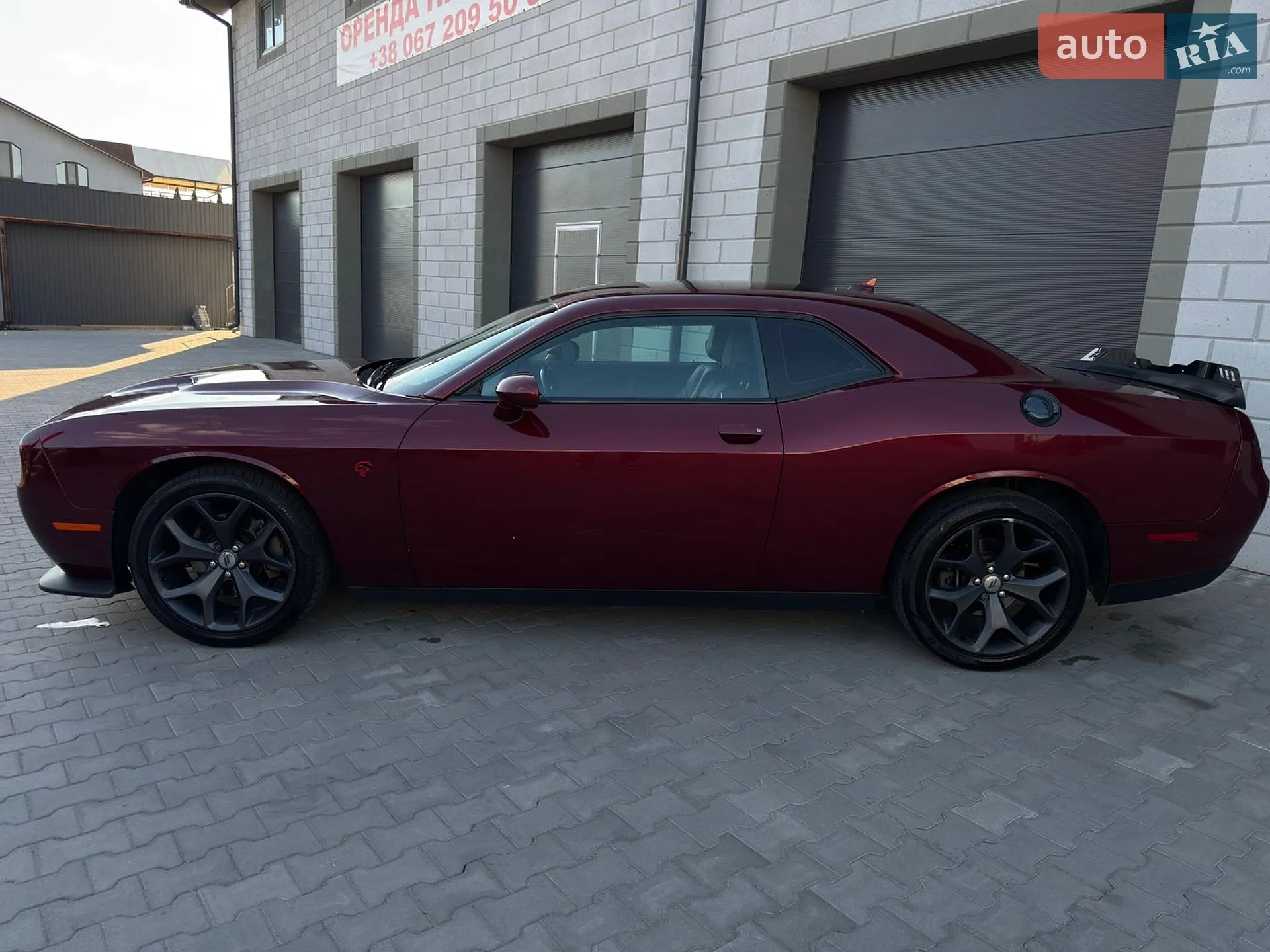 2017 Dodge Challenger - мініатюра 24