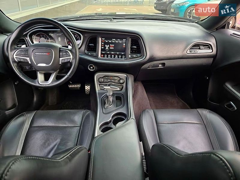 Купе Dodge Challenger 2017 в Києві