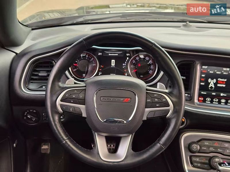 Купе Dodge Challenger 2017 в Києві